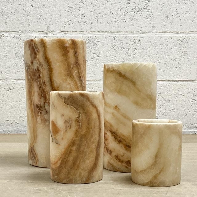 Handgefertigter natürlicher Alabaster/Marmor-Kerzenhalter/Laterne Zylinderform Braun
